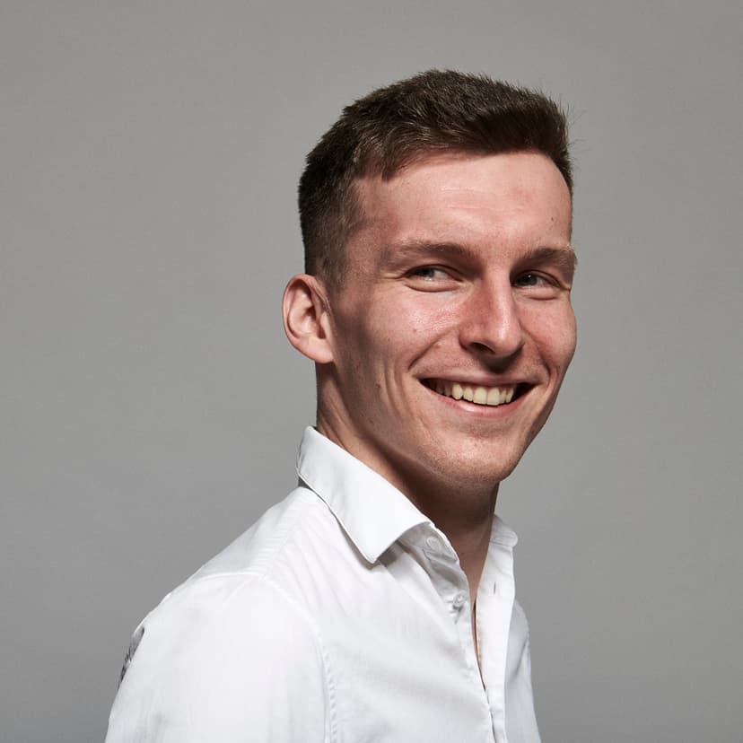 Ivan Zaťko — Forbes 30 pod 30, spoluzakladateľ Žurnálu a country manažér Donio